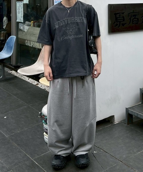 Chikashitsu +(チカシツプラス)の「【Chikashitsu +】Pigment university t-shirt / 【チカシツプラス】ピグメントユニバーシティ半袖Tシャツ(Tシャツ/カットソー・メンズ・ブラック/ネイビー/チャコール・ONE SIZE)」の4枚目の写真