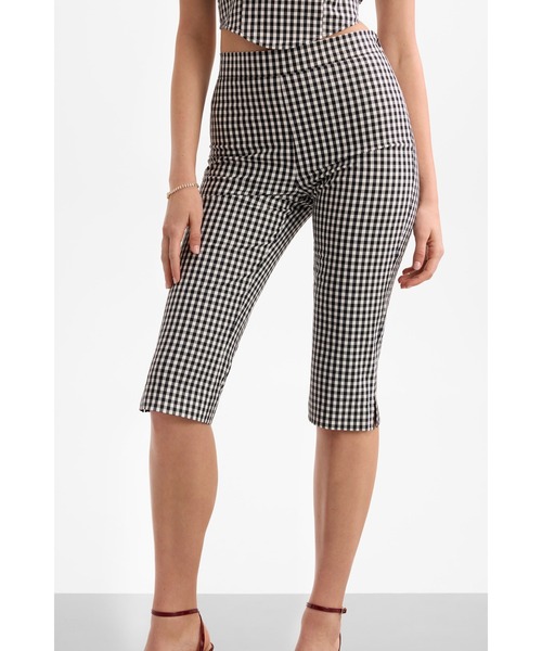 Guess(ゲス)の「MARILYN Vichy Capri Pant マリリン・モンロー Collection パンツ(その他パンツ・レディース・ブラック×ホワイト・LARGE/MEDIUM/SMALL/X-SMALL)」の2枚目の写真