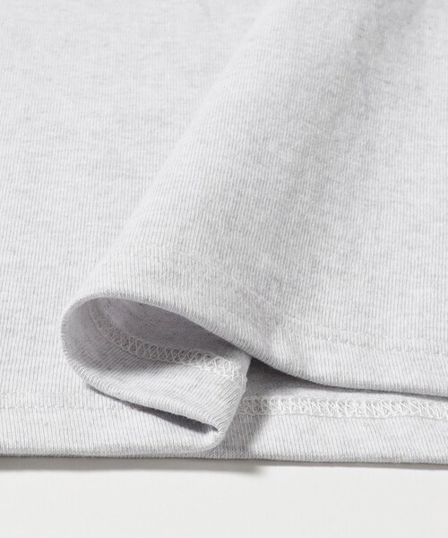 BEAMS T(ビームスティー)の「Keegan Dakkear L. / T-shirt②(Tシャツ/カットソー・メンズ・ライトグレー・XL/L/M/S)」の5枚目の写真