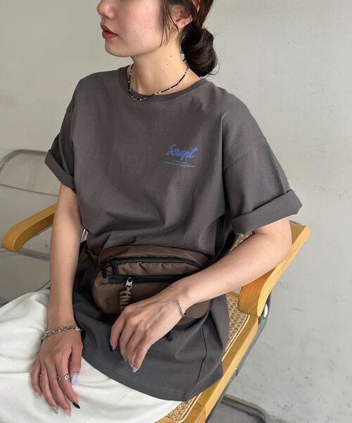 DISCOAT(ディスコート)の「【Enlude/WEB限定】サガラ刺繍ロゴTシャツ《ユニセックス》(Tシャツ/カットソー・レディース・チャコールグレー/ライトベージュ/ライトグレー・FREE)」の19枚目の写真