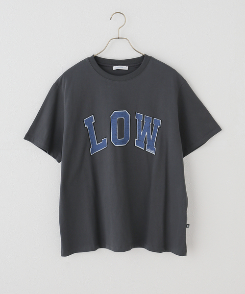 LOW CLASSIC(ロウ クラシック)の「【WEB+一部店舗限定】LOW CLASSIC Lc / ロウ クラシック エルシー LOW T-SHIRT(Tシャツ/カットソー・レディース・チャコールグレー/ブラック系その他・SMALL)」の2枚目の写真