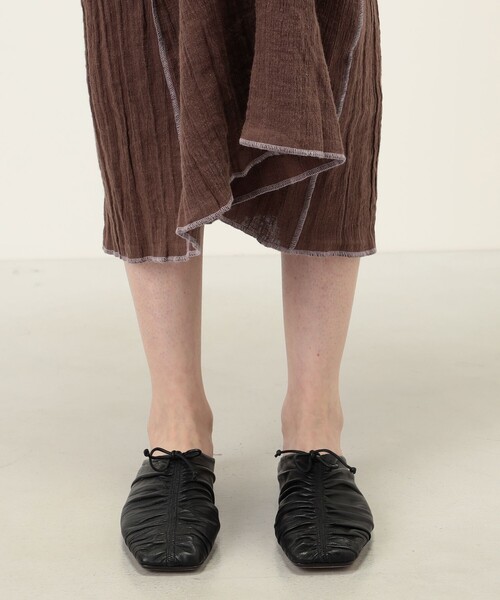 BASERANGE(ベースレンジ)の「BASERANGE MAX DRESS リネンコットン ワンピース(ワンピース・レディース・ダークブラウン・S)」の3枚目の写真