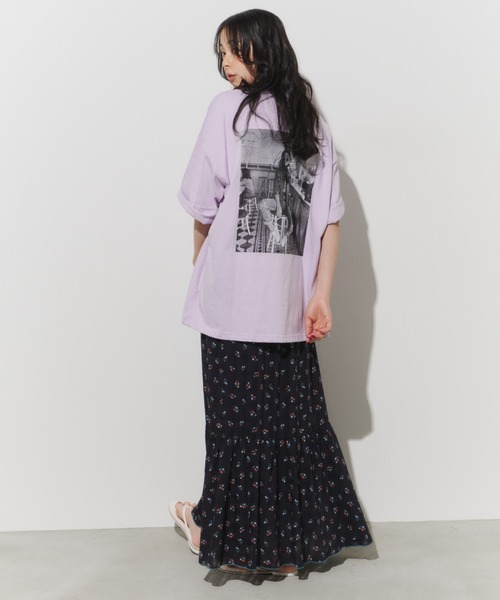 Unitage(ユニテージ)の「バックフォトBIG TEE(Tシャツ/カットソー・レディース・ライトパープル/ホワイト/チャコールグレー・FREE)」の20枚目の写真