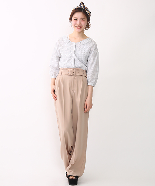 one after another NICE CLAUP（ワンアフターアナザーナイスクラップ）の「【ナイスクラップ】センタープレスベルト付きパンツ（その他パンツ・レディース・ベージュ/ネイビー/ブルー・FREE）」の19枚目の写真