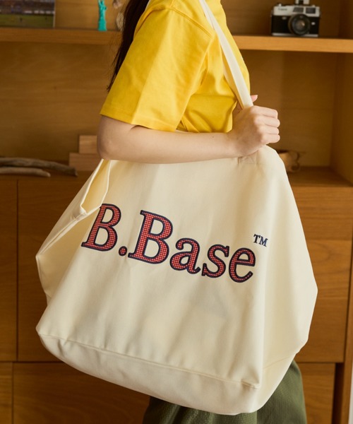 BROKEN BASE(ブロークンベース)の「B.Base patchwork tote bag / B.Base パッチワークトートバッグ(トートバッグ・メンズ・アイボリー/ブルー/ブラック/ネイビー/ブラウン・フリー)」の2枚目の写真