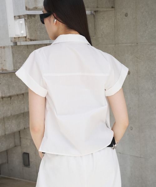 SOEMIN(ソミン)の「Cuffed short sleeve shirt/ロールアップ半袖シャツ(シャツ/ブラウス・レディース・ブラック/ベージュ/ホワイト・FREE)」の18枚目の写真