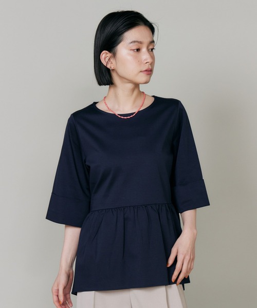 I.T.'S international(イッツインターナショナル)の「スーピマコットン ペプラムギャザープルオーバー(Tシャツ/カットソー・レディース・ダークブラウン/ネイビー/ホワイト・フリー)」の3枚目の写真