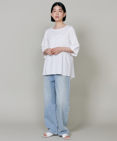 I.T.'S international(イッツインターナショナル)の「スーピマコットン ペプラムギャザープルオーバー(Tシャツ/カットソー・レディース・ダークブラウン/ネイビー/ホワイト・フリー)」の14枚目の写真