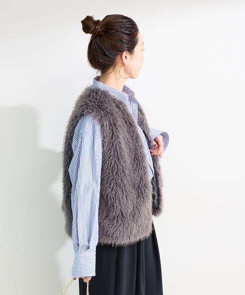 B.C STOCK（ベーセーストック）の「FUR VEST（ベスト・レディース・グレー/ベージュ/アイボリー・FREE）」の9枚目の写真