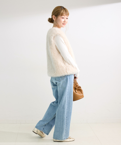 B.C STOCK（ベーセーストック）の「FUR VEST（ベスト・レディース・グレー/ベージュ/アイボリー・FREE）」の14枚目の写真