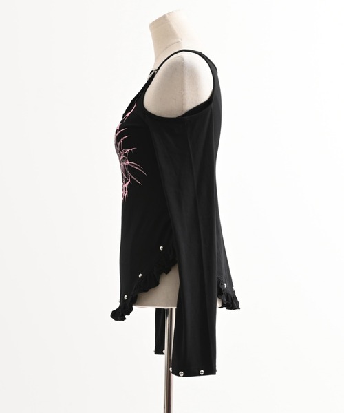 TRAVAS TOKYO(トラバス トウキョウ)の「『TRAVAS TOKYO/トラバス トーキョー』ゴシックロゴオフショルトップス(Tシャツ/カットソー・レディース・ブラック×ホワイト/ブラック×ピンク・FREE)」の19枚目の写真