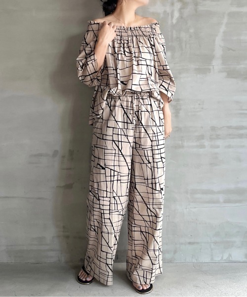 HELIOPOLE(エリオポール)の「COTTONLAWN PRINT EASY PANTS / コットン ローン プリント イージー パンツ(その他パンツ・レディース・ベージュ・38)」の8枚目の写真