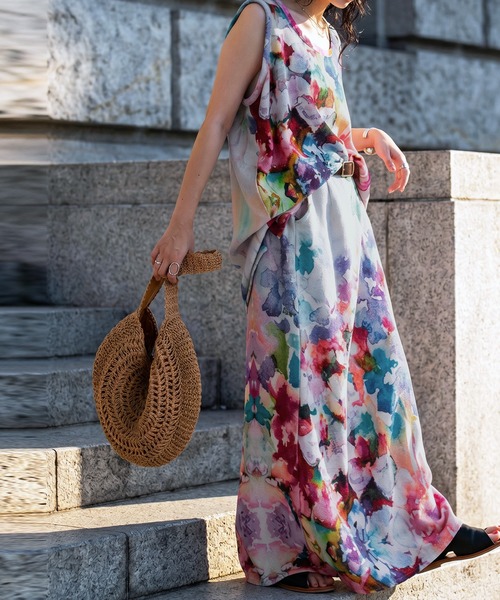 antiqua(アンティカ)の「花柄 水彩柄 レイヤード タンクトップ(タンクトップ・レディース・その他・ONESIZE)」の5枚目の写真