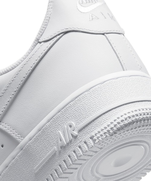 NIKE(ナイキ)の「NIKE AIR FORCE 1 07 CW2288-111(スニーカー・メンズ・ホワイト・26cm/27.5cm/27cm/28cm/26.5cm)」の11枚目の写真