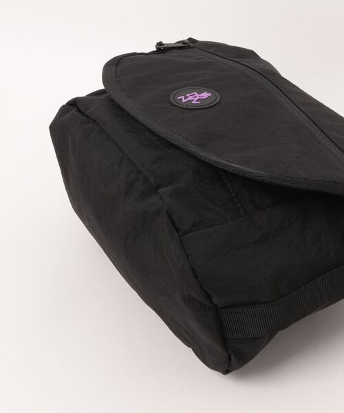 Gramicci(グラミチ)の「【GRAMICCI(グラミチ) 】MULTI SIDE BAG(ボディバッグ/ウエストポーチ・メンズ・ブラック・FREE)」の3枚目の写真