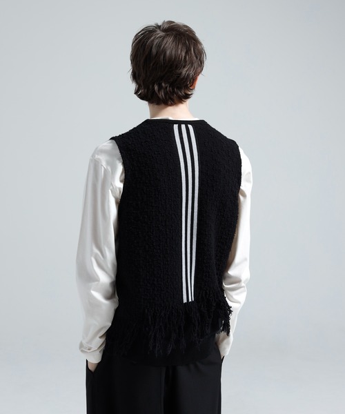 Y-3(ワイスリー)の「Y-3 KNITTED 3 STRIPES FRINGY VEST(ニット/セーター・メンズ・ブラック×グレー・XX-SMALL/X-SMALL/SMALL/MEDIUM/LARGE/X-LARGE)」の3枚目の写真