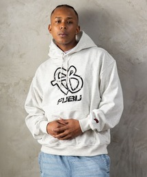 FUBU（ フブ）の「FUBU フブ M’S BARBED WIRE OG LOGO HOODIE バーブワイヤーOGロゴフーディー（パーカー）」