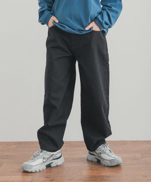 URBAN RESEARCH DOORS(アーバンリサーチドアーズ)の「『150サイズ』バレルパンツ(KIDS)(デニムパンツ・キッズ・ブラック/インディゴブルー・150)」の4枚目の写真