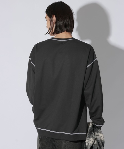 LAKOLE(ラコレ)の「ステッチミニ裏毛ロンT / 1068080(Tシャツ/カットソー・メンズ・ブラック/ホワイト/セージグリーン・MEDIUM/LARGE)」の9枚目の写真