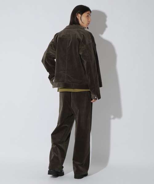 LAKOLE(ラコレ)の「ステッチミニ裏毛ロンT / 1068080(Tシャツ/カットソー・メンズ・ブラック/ホワイト/セージグリーン・MEDIUM/LARGE)」の13枚目の写真