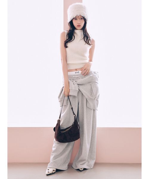 SNIDEL（スナイデル）の「【HIGH QUALITY】ウールミンクノースリプルオーバー（Tシャツ/カットソー・レディース・モカ/ホワイト/ライトブルー・F）」の9枚目の写真