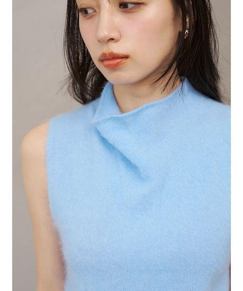 SNIDEL（スナイデル）の「【HIGH QUALITY】ウールミンクノースリプルオーバー（Tシャツ/カットソー・レディース・モカ/ホワイト/ライトブルー・F）」の16枚目の写真
