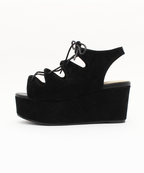 one after another NICE CLAUP（ワンアフターアナザーナイスクラップ）の「【ナイスクラップ】厚底レースアップサンダル（サンダル・レディース・レッド/ブラック/キャメル・LARGE/SMALL/MEDIUM）」の4枚目の写真