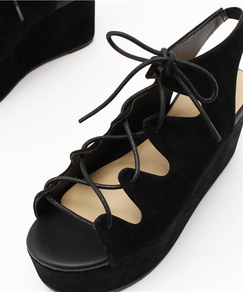 one after another NICE CLAUP（ワンアフターアナザーナイスクラップ）の「【ナイスクラップ】厚底レースアップサンダル（サンダル・レディース・レッド/ブラック/キャメル・LARGE/SMALL/MEDIUM）」の8枚目の写真