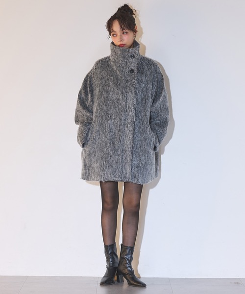 SOELA(ソエラ)の「【SOELA】スタンドカラーシャギーコート/WEB限定(その他アウター・レディース・グレー・M)」の2枚目の写真