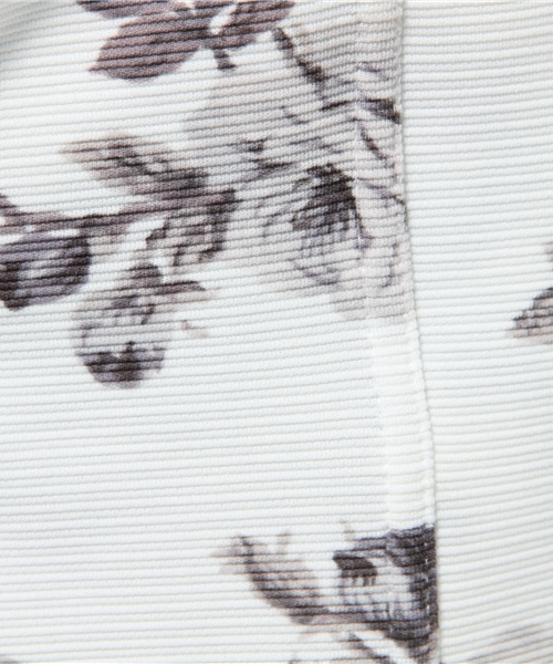 VENCEEXCHANGE（ヴァンスエクスチェンジ）の「リップル前ジップキュロット（その他パンツ・レディース・レッド系その他/ブルー/ブラック/ホワイト/オフホワイト/チャコールグレー・SMALL/MEDIUM）」の12枚目の写真