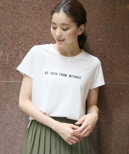 LEPSIM（レプシィム）の「コンパクトロゴプリントTシャツSS　725269（Tシャツ/カットソー・レディース・ブラック/オフホワイト/トップグレー/ベージュ・MEDIUM/LARGE）」の2枚目の写真