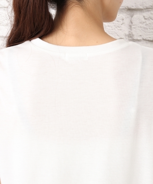 LEPSIM（レプシィム）の「コンパクトロゴプリントTシャツSS　725269（Tシャツ/カットソー・レディース・ブラック/オフホワイト/トップグレー/ベージュ・MEDIUM/LARGE）」の5枚目の写真