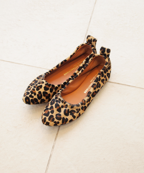 COMING ATTRACTIONS(カミングアトラクションズ)の「【別注】COMING ATTRACTIONS / バレエシューズ レオパード ポニー(バレエシューズ・レディース・ブラウン/ブラウン系その他・38/37/39/36)」の11枚目の写真