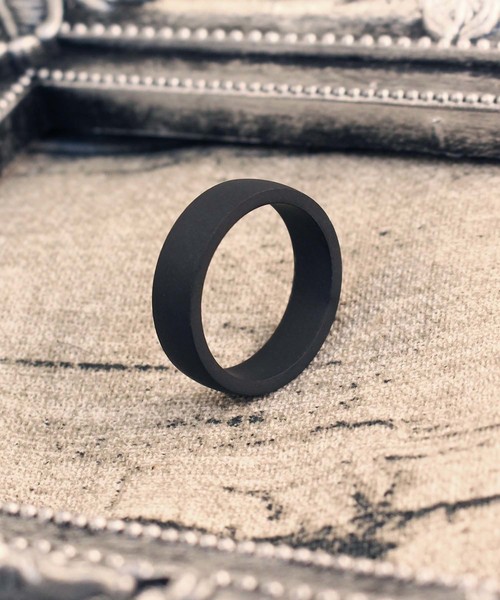 Vaya Con Dios（ヴァヤコンディオス）の「【VayaConDios/ヴァヤコンディオス】ステンレス製シンプルVDリング（リング・メンズ・アンティークシルバー/ゴールド/ブラック/シルバー/ピンクゴールド/シルバー系その他・19号/17号/21号/#17/#21/#19/#9/#13/#11）」の2枚目の写真