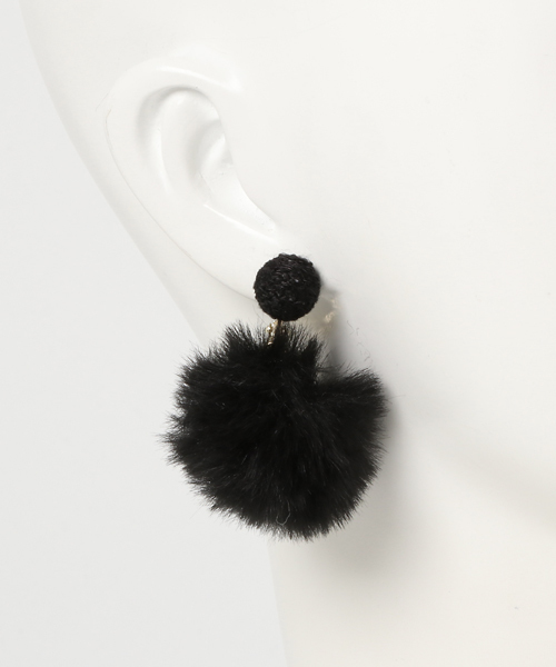 AMERICAN HOLIC（アメリカンホリック）の「ファーイヤリング（イヤリング・レディース・グレー/ブラック/ベージュ・FREE）」の5枚目の写真