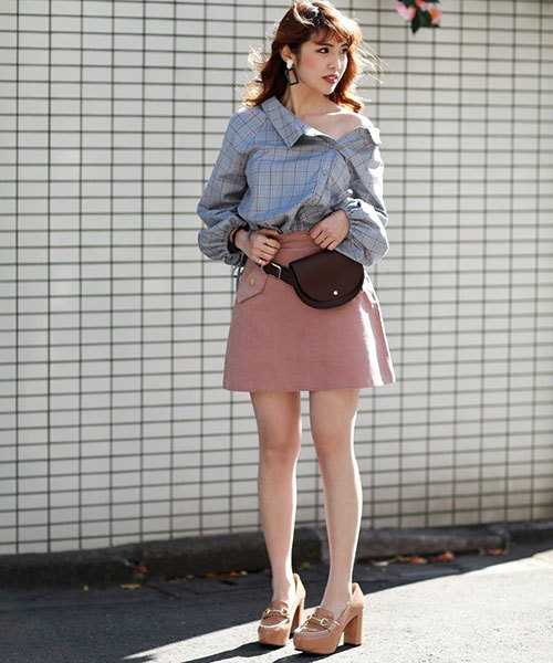 REDYAZEL（レディアゼル）の「【TVオンエアー】シンプル台形ミニスカート　◆（スカート・レディース・レッド/ピンク/イエロー/グリーン・SMALL/MEDIUM）」の11枚目の写真