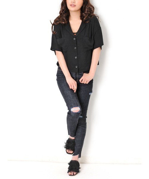 EGOIST（エゴイスト）の「ショート丈オープンカラーシャツ（シャツ/ブラウス・レディース・ブラック/ホワイト/オレンジ・FREE）」の5枚目の写真