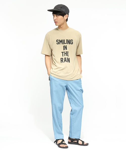 LAKOLE（ラコレ）の「【吸水速乾】スマイルプリントBIG-Tシャツ / LAKOLE（Tシャツ/カットソー・メンズ・ホワイト/ベージュ/オレンジ・MEDIUM/LARGE）」の6枚目の写真