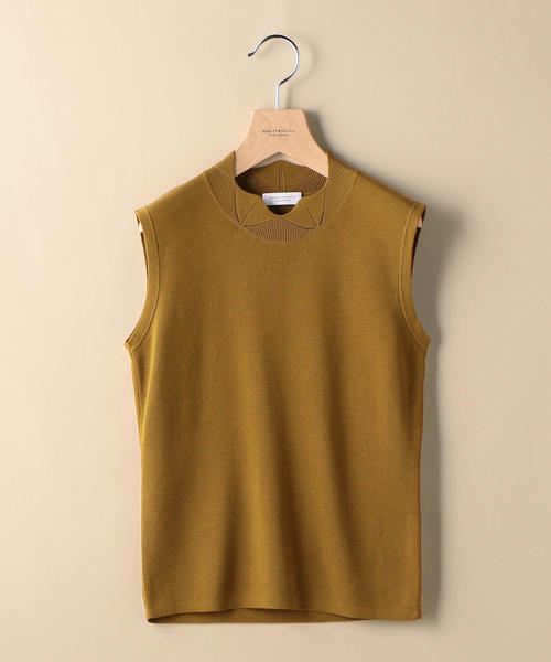 BEAUTY&YOUTH UNITED ARROWS（ビューティーアンドユースユナイテッドアローズ）の「BY スカラップカラーノースリーブニット o（ニット/セーター・レディース・オフホワイト/ブラック/マスタード・FREE）」の15枚目の写真