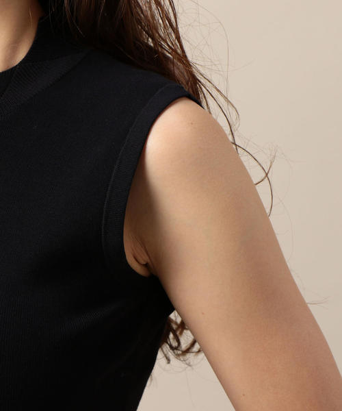 BEAUTY&YOUTH UNITED ARROWS（ビューティーアンドユースユナイテッドアローズ）の「BY スカラップカラーノースリーブニット o（ニット/セーター・レディース・オフホワイト/ブラック/マスタード・FREE）」の9枚目の写真