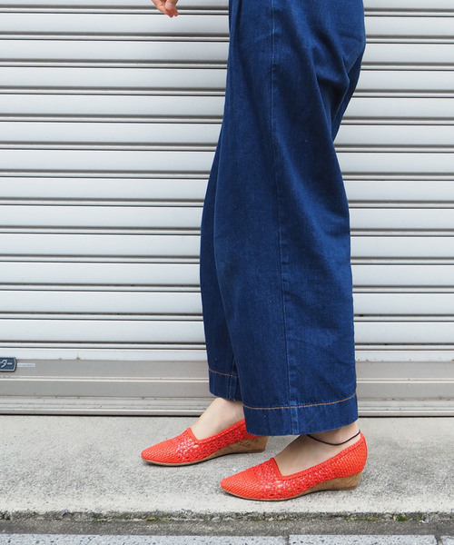cava cava(サヴァサヴァ)の「〈cava cava (サヴァサヴァ)〉 メッシュ編みウェッジソールサンダル(パンプス・レディース・ゴールド/ホワイト/ガンメタ/レッド・24.0cm/23.5cm/22.5cm/23.0cm/24.5cm)」の6枚目の写真