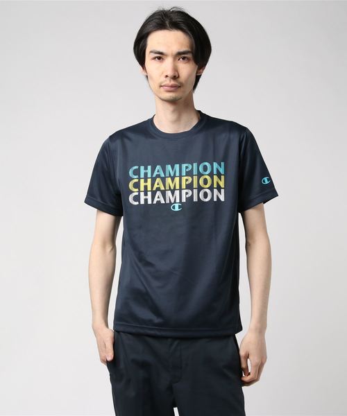 Champion(チャンピオン)の「【CHAMPION】グラデーションロゴTシャツ(Tシャツ/カットソー・メンズ・ホワイト/ネイビー/グレー・MEDIUM/LARGE)」の3枚目の写真