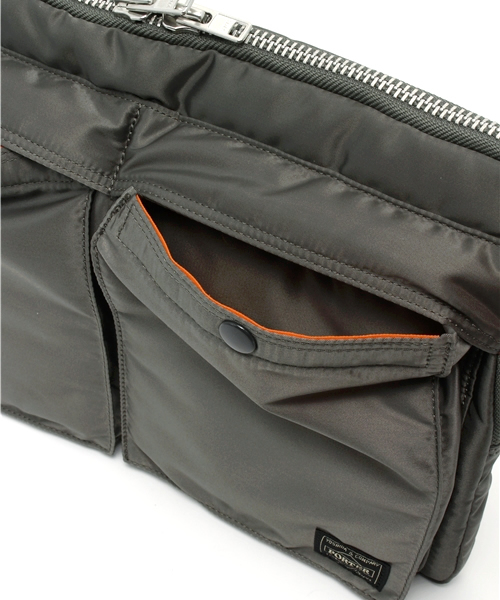 BEAMS（ビームス）の「PORTER / TANKER 30th DOCUMENT CASE（クラッチバッグ・メンズ・グレー・ONE SIZE）」の4枚目の写真