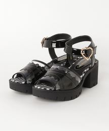 axes femme POETIQUE | ＰＶＣ×エナメルサンダル(サンダル)