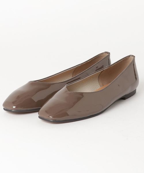HIPS(ヒップス)の「Vカットスクエアフラットシューズ(パンプス・レディース・ブラック/ダークグレー・24cm/22.5cm/23cm/23.5cm)」の2枚目の写真