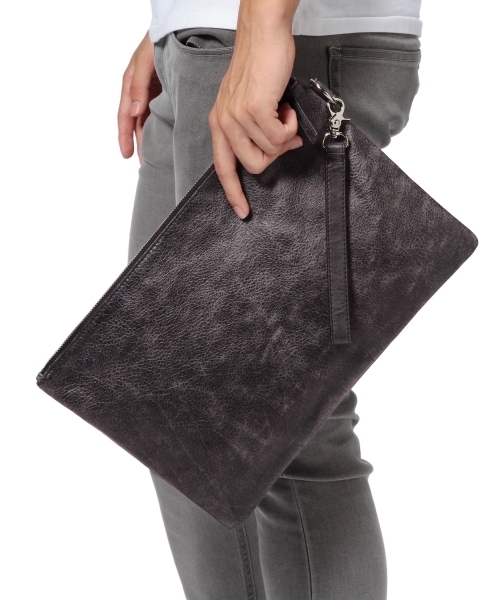 BEAUTY&YOUTH UNITED ARROWS(ビューティーアンドユースユナイテッドアローズ)の「MT カウ ストーン クラッチ バッグ ◆(クラッチバッグ・メンズ・ホワイト/ブラック・フリー)」の2枚目の写真