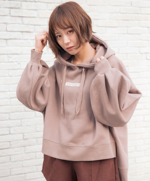 VANNIE U（ヴァニーユー）の「たぽ袖ロゴアシメパーカー（パーカー・レディース・チャコールグレー/モカ/ナチュラル・FREE）」の14枚目の写真