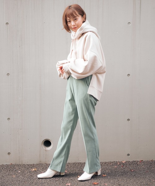 VANNIE U（ヴァニーユー）の「たぽ袖ロゴアシメパーカー（パーカー・レディース・チャコールグレー/モカ/ナチュラル・FREE）」の10枚目の写真