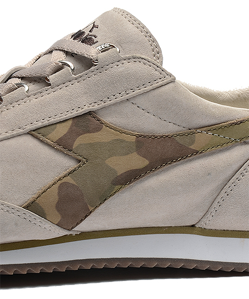 DIADORA(ディアドラ)の「diadora / 限定迷彩“EQUIPE STONE WASH”レザー (スニーカー・メンズ・サンドベージュ・5.5/7/8.5/6.5/9/6/8/7.5)」の9枚目の写真