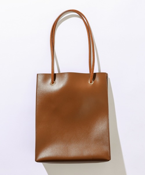 natural couture(ナチュラルクチュール)の「チェーンポシェット付きトート(トートバッグ・レディース・ブラック/ブラウン/オフホワイト・FREE)」の4枚目の写真